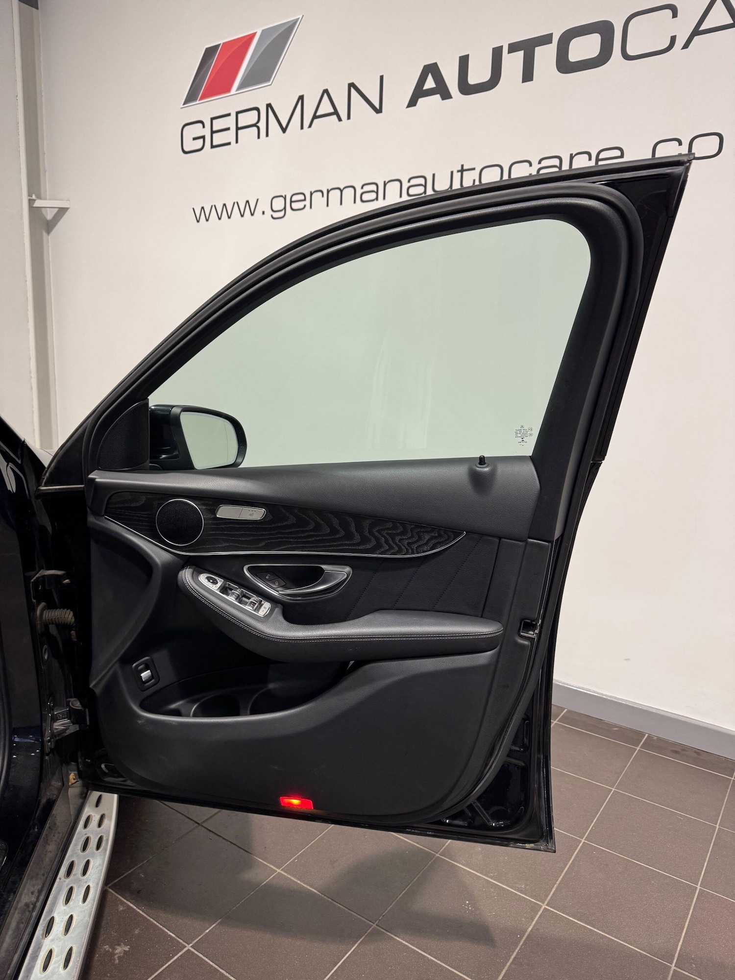 Used Mercedes-Benz GLC for sale - 77237635: Photo 21