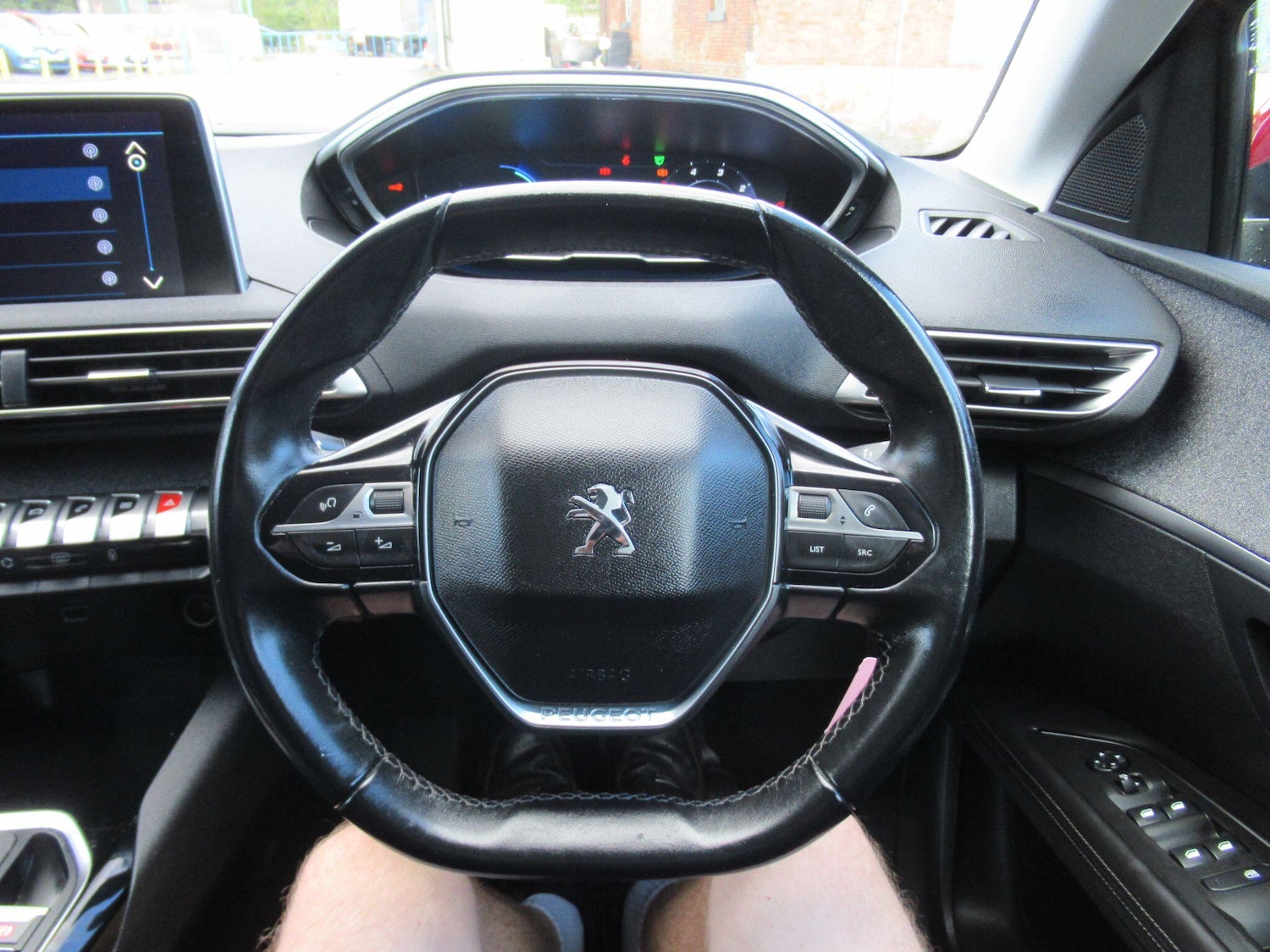 Used Peugeot 3008 2018 for sale - 77166803: Photo 23