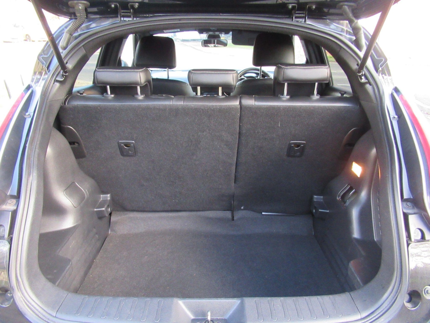 Used Nissan Juke 2015 for sale - 76607111: Photo 17