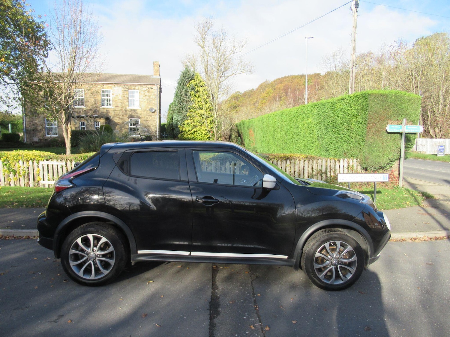 Used Nissan Juke 2015 for sale - 76607111: Photo 3
