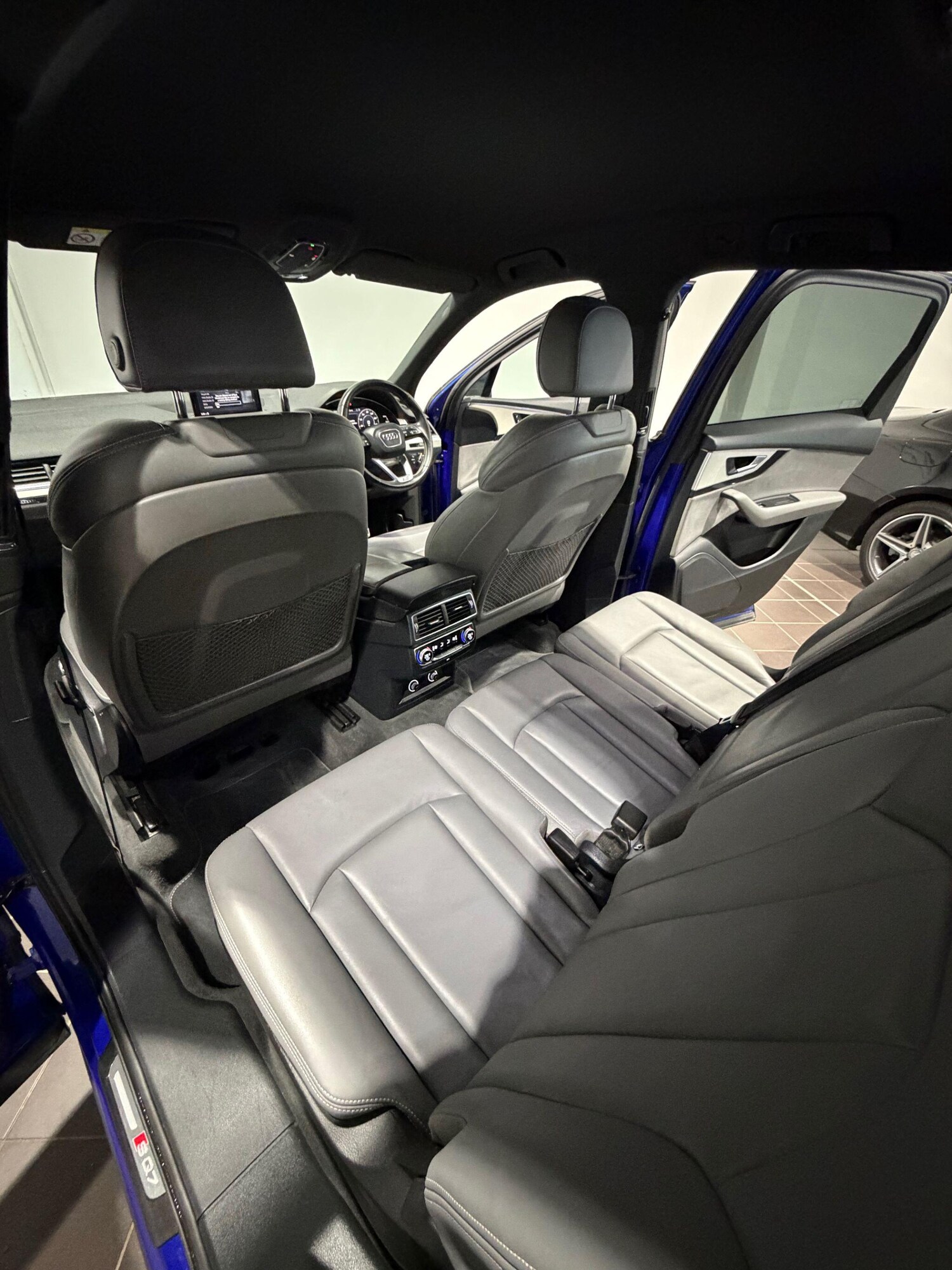 Used Audi Q7 2017 for sale - 77957126: Photo 35