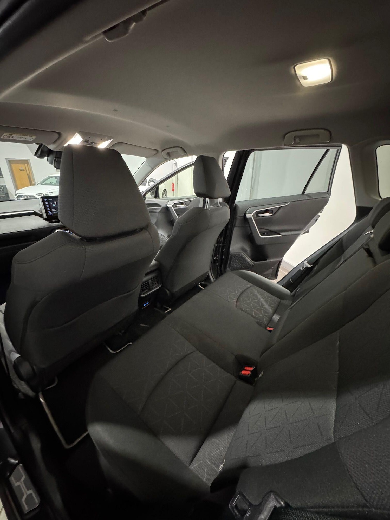 Used Toyota RAV4 for sale - 77143769: Photo 15