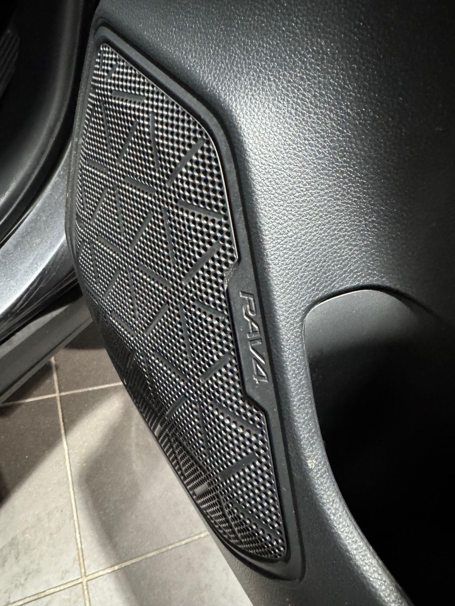 Used Toyota RAV4 for sale - 77143769: Photo 41