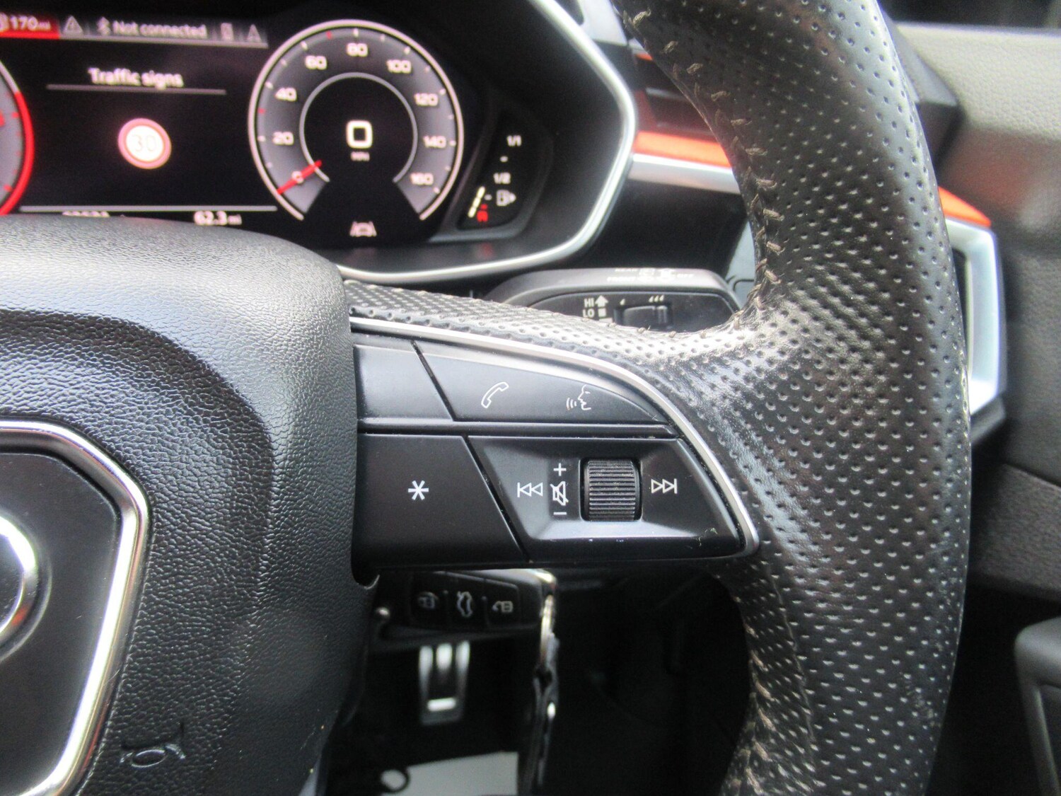 Used Audi Q3 2019 for sale - 76388416: Photo 33