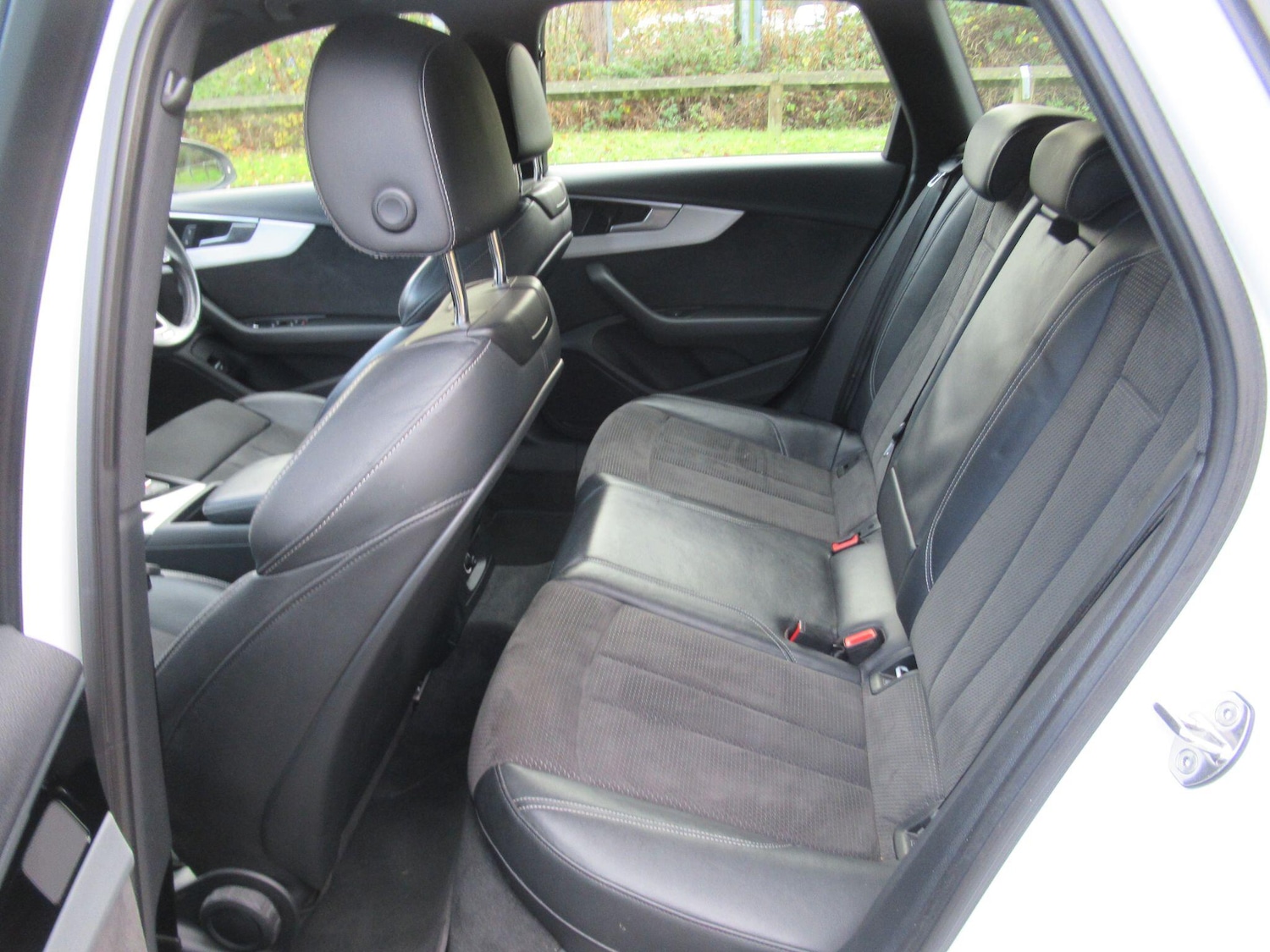 Used Audi A4 2019 for sale - 76918533: Photo 17