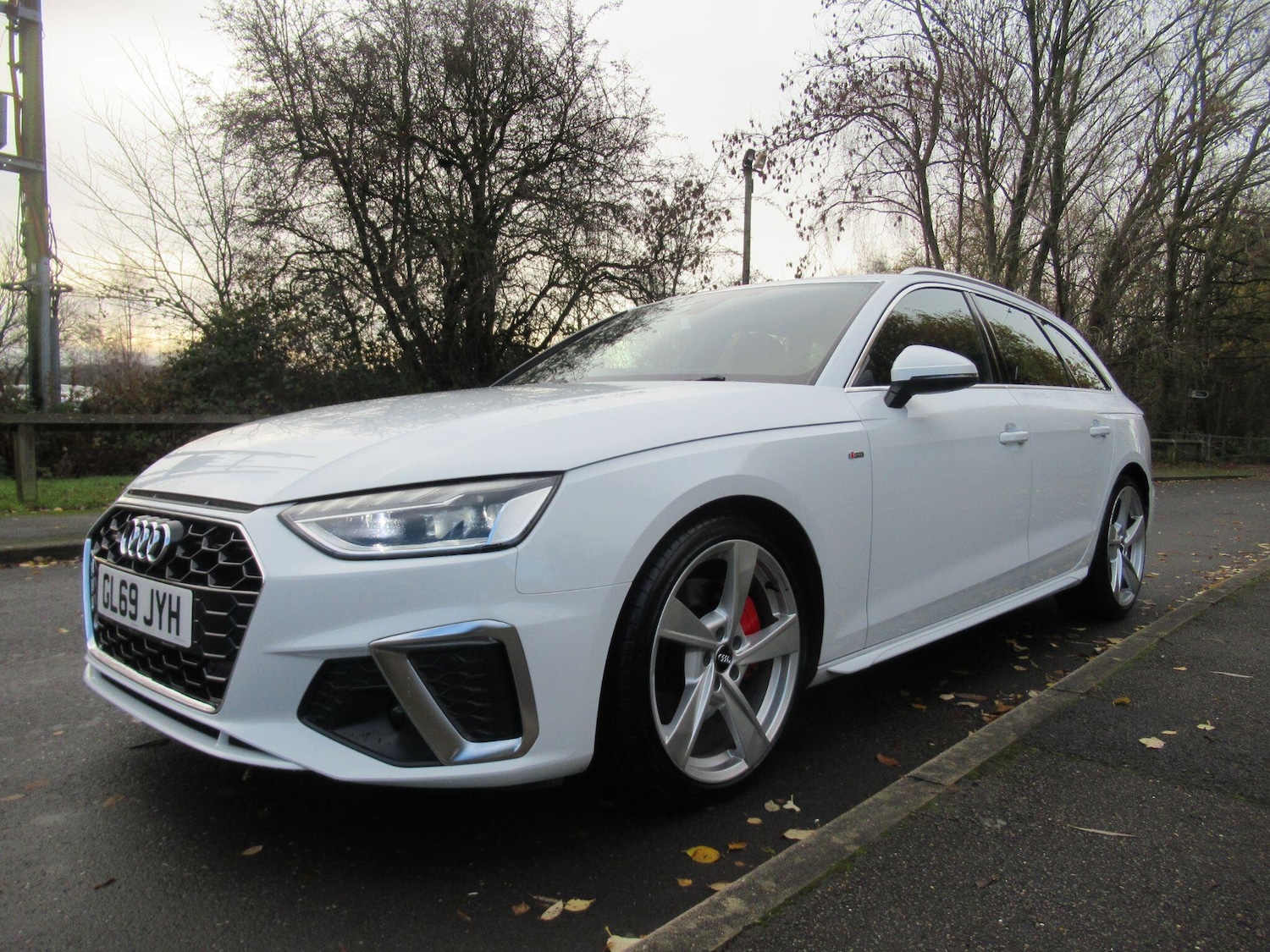 Used Audi A4 2019 for sale - 76918533: Photo 3