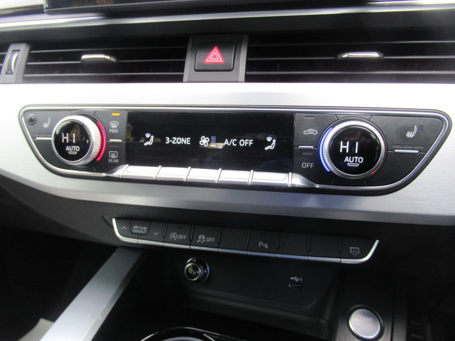 Used Audi A4 2019 for sale - 76918533: Photo 33