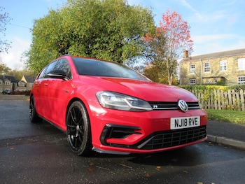 Used Volkswagen Golf 2018 for sale - 76992599: Photo