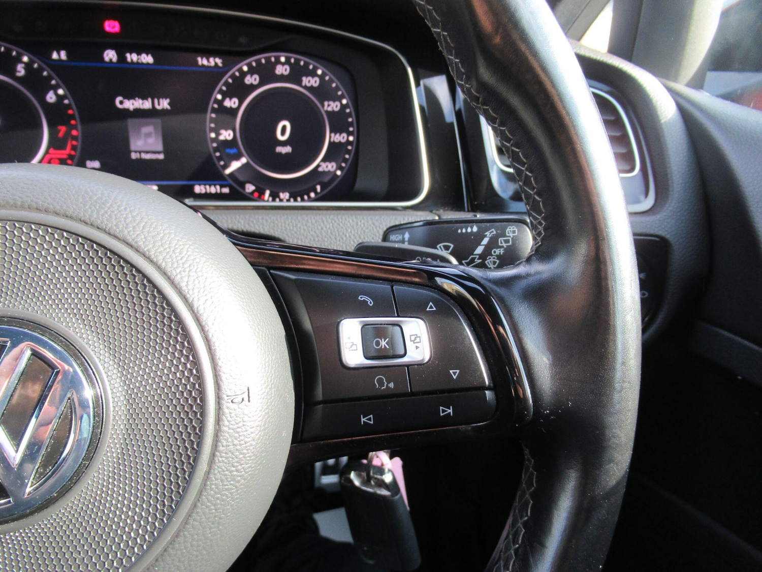 Used Volkswagen Golf 2018 for sale - 76992599: Photo 28