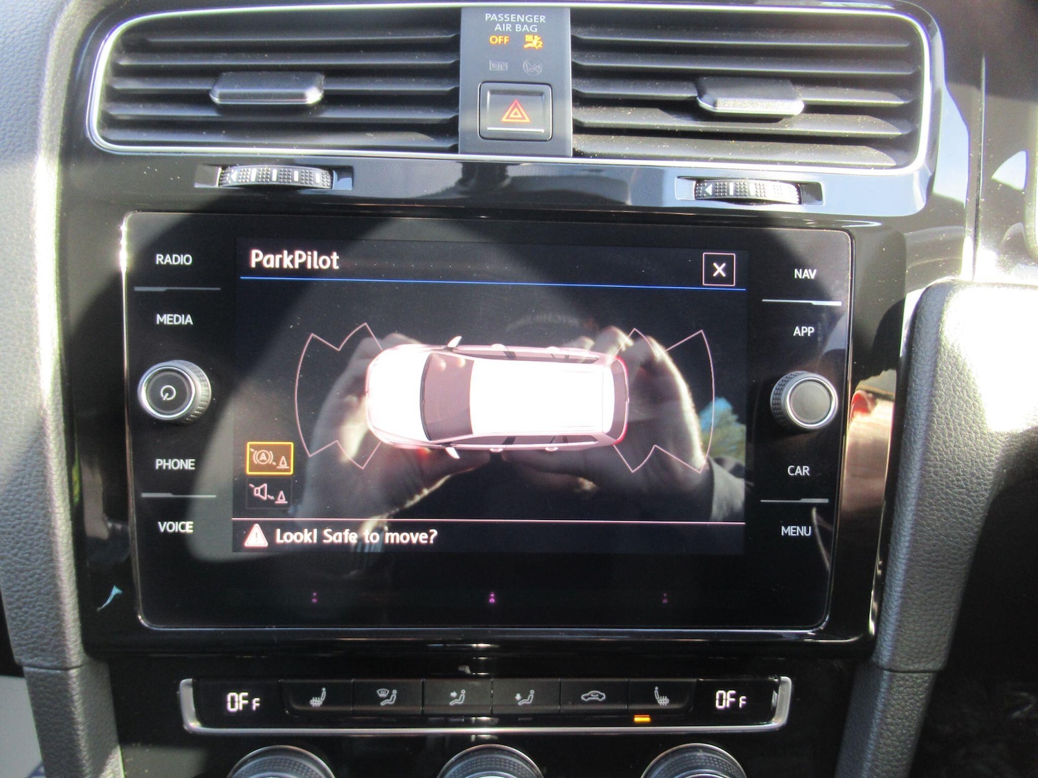 Used Volkswagen Golf 2018 for sale - 76992599: Photo 36