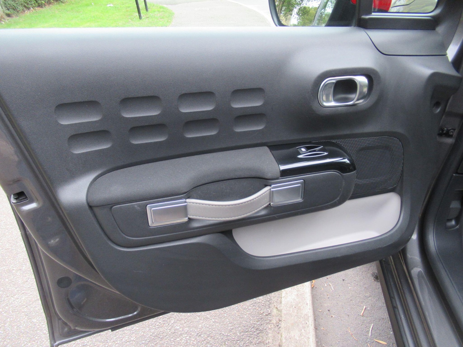 Used Citroen C3 2019 for sale - 76988928: Photo 32