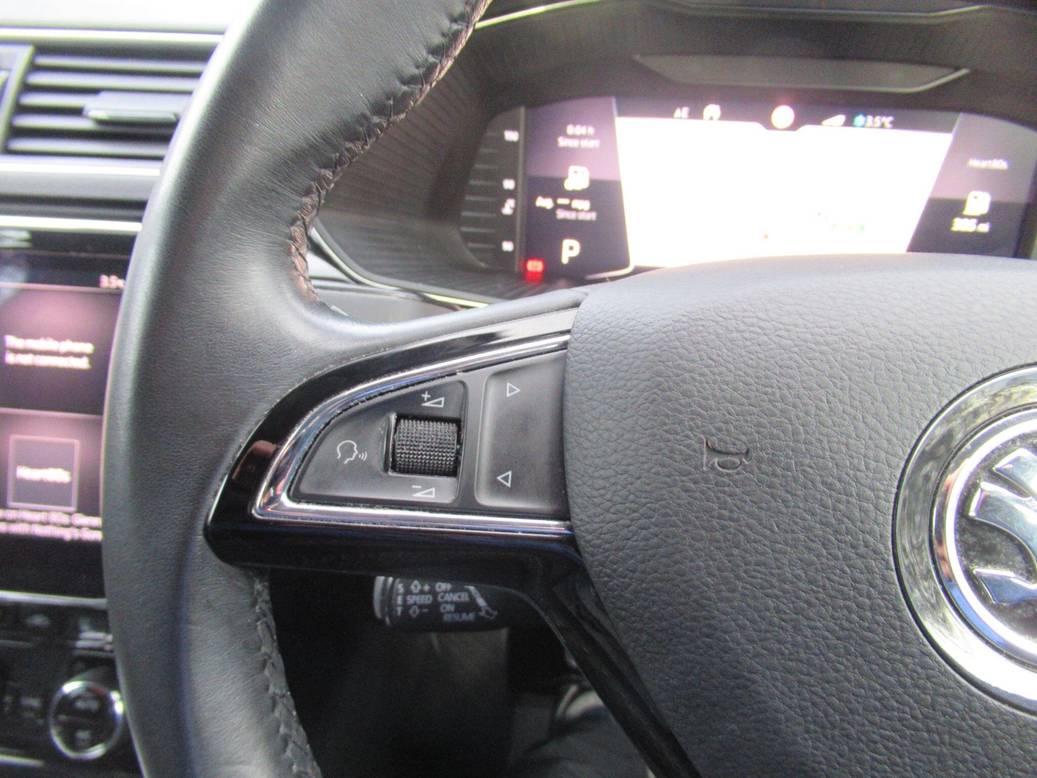 Used Skoda Superb 2019 for sale - 77343823: Photo 31