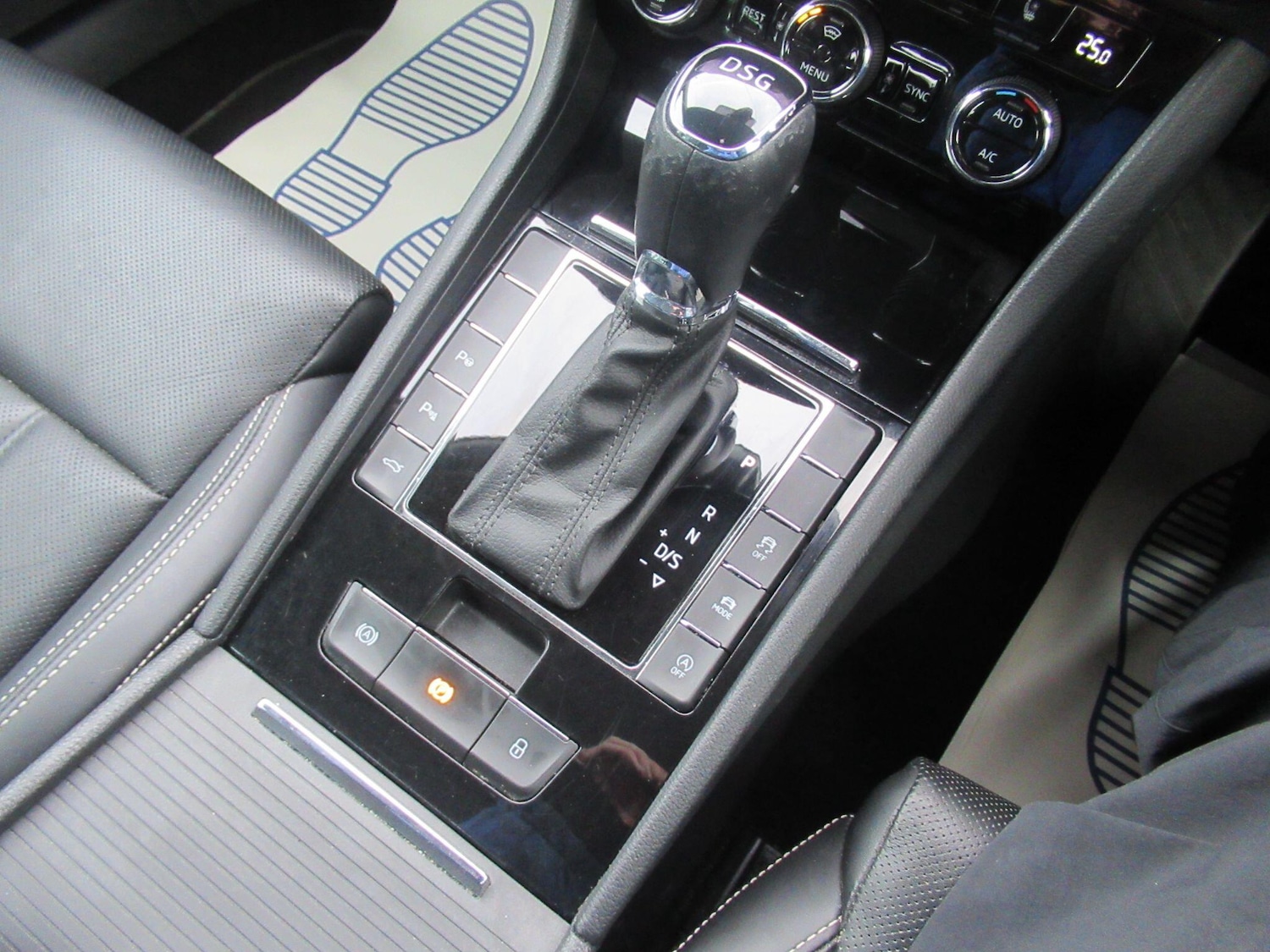 Used Skoda Superb 2019 for sale - 77343823: Photo 43