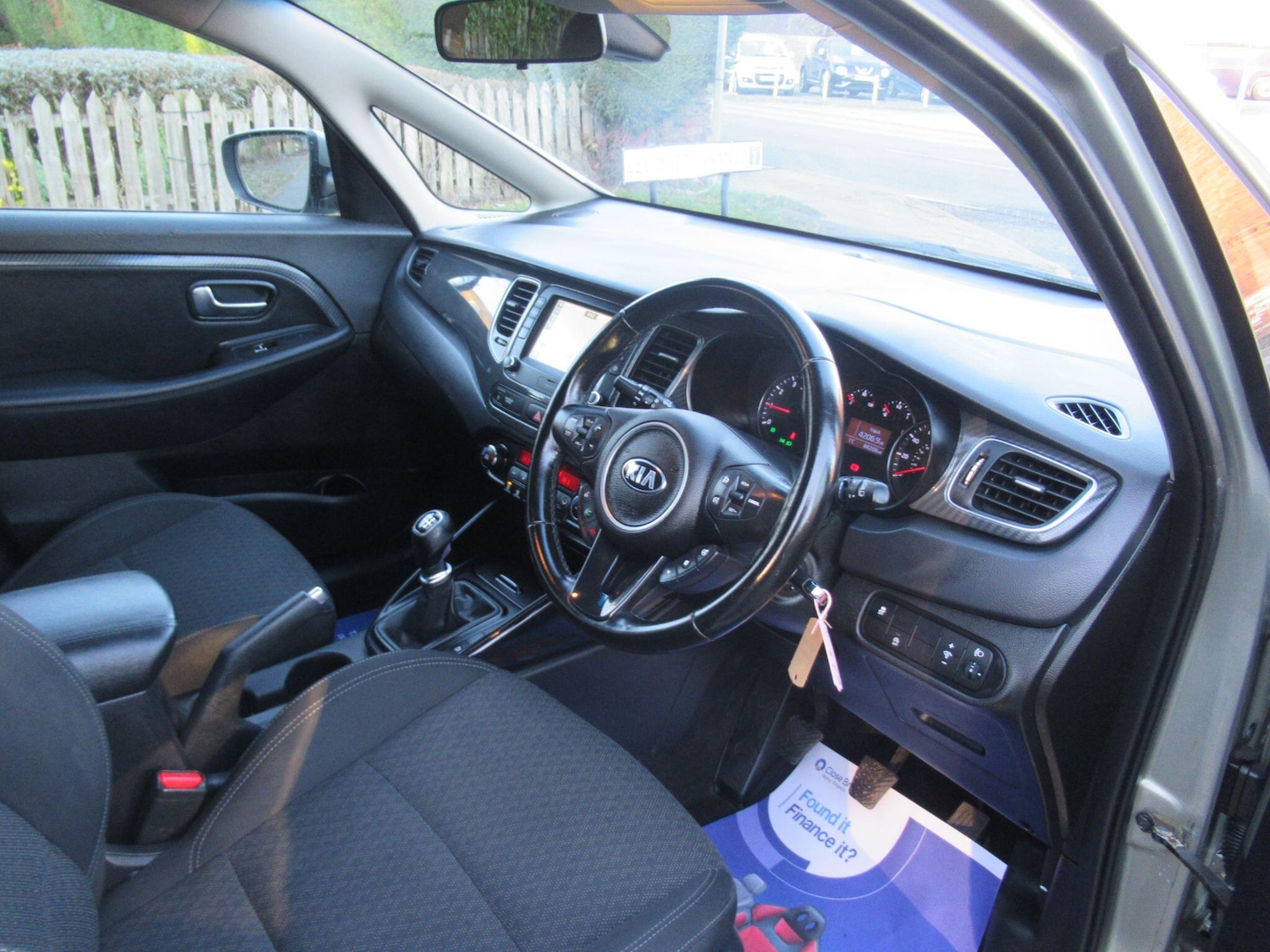 Used Kia Carens 2017 for sale - 77144649: Photo 21