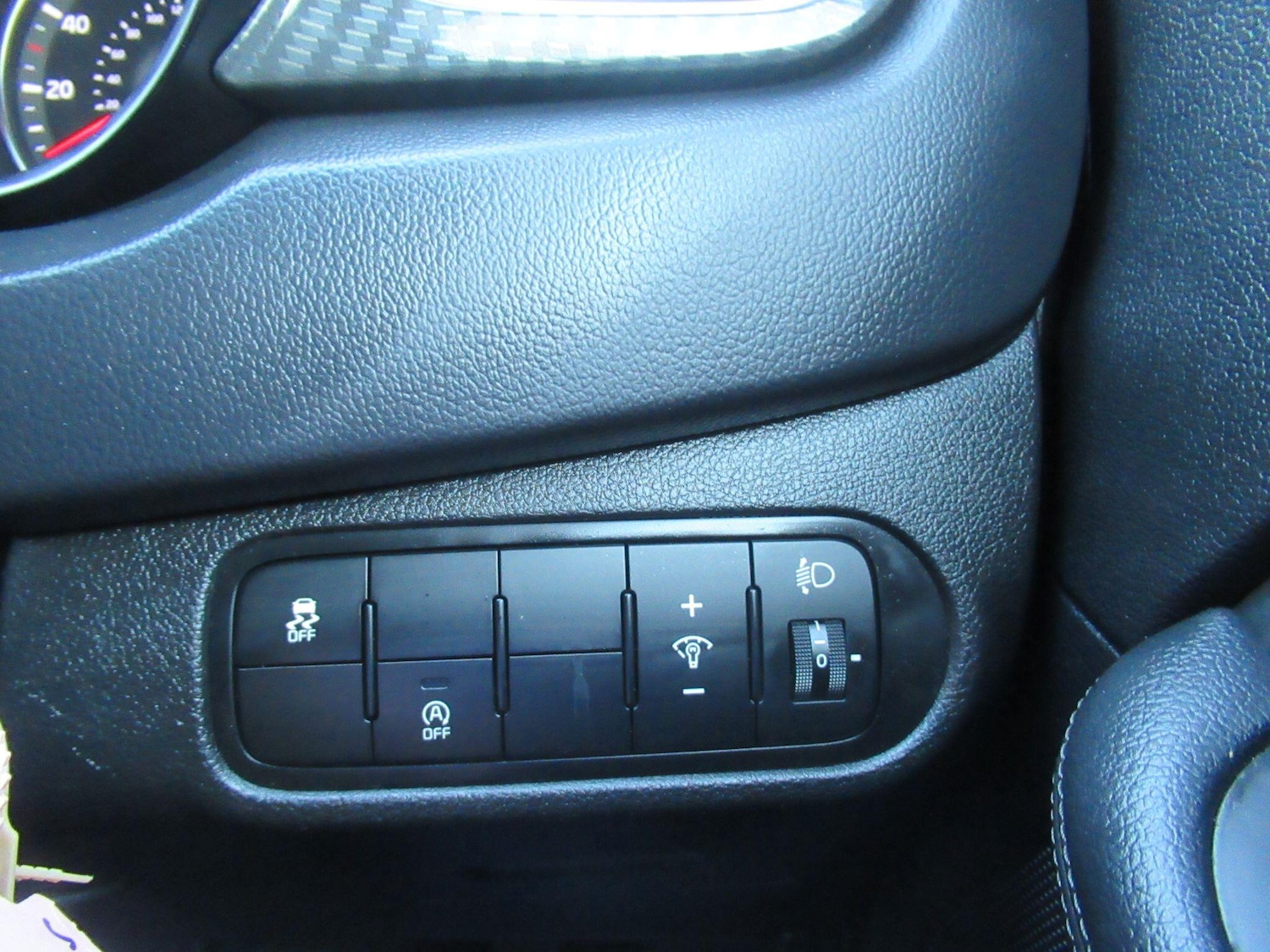 Used Kia Carens 2017 for sale - 77144649: Photo 27