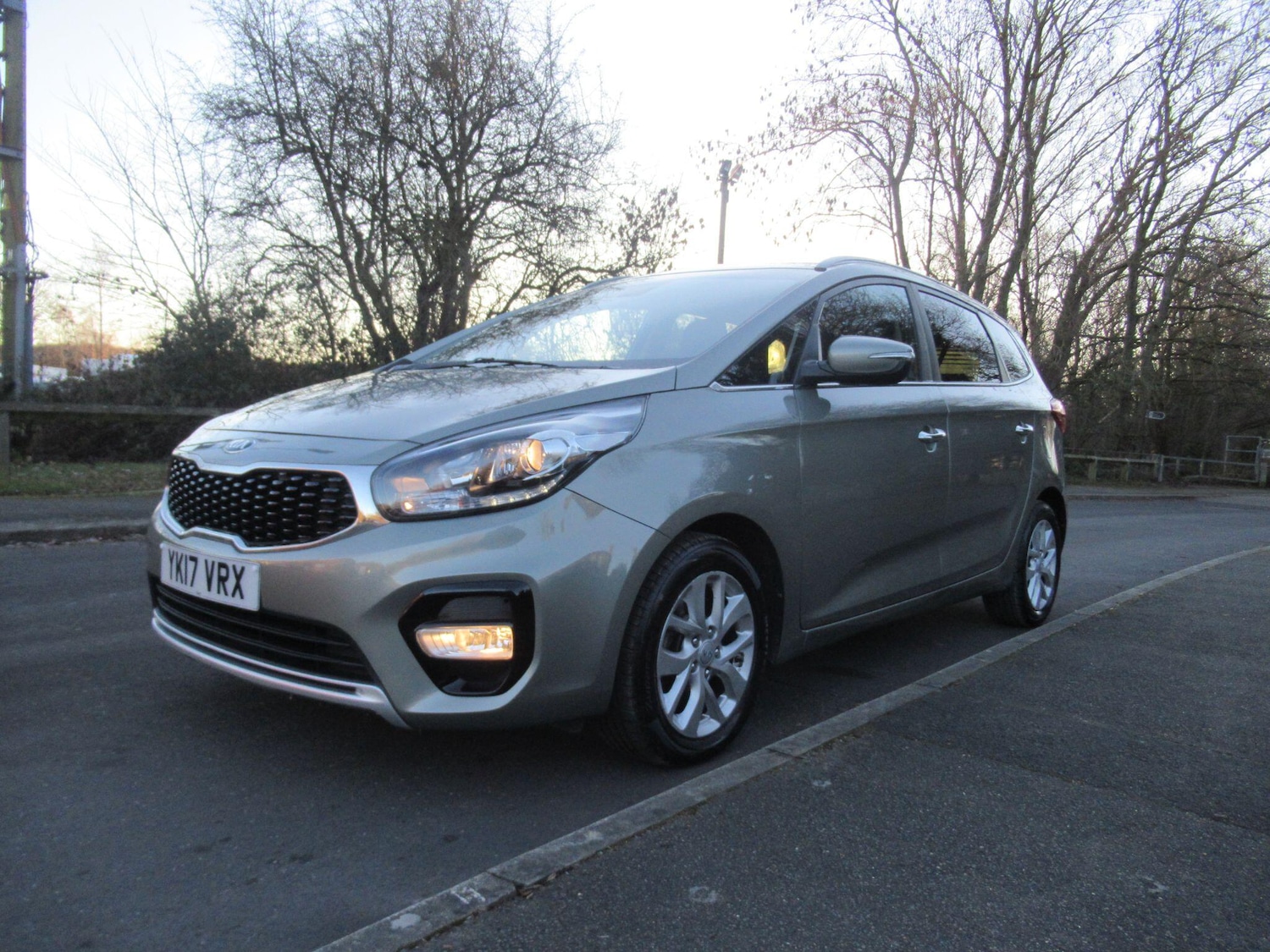 Used Kia Carens 2017 for sale - 77144649: Photo 5