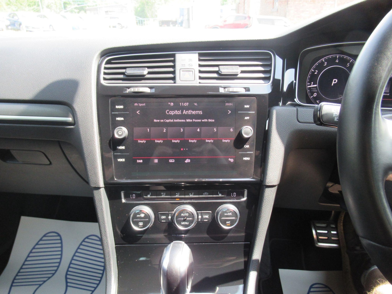 Vehicle 29