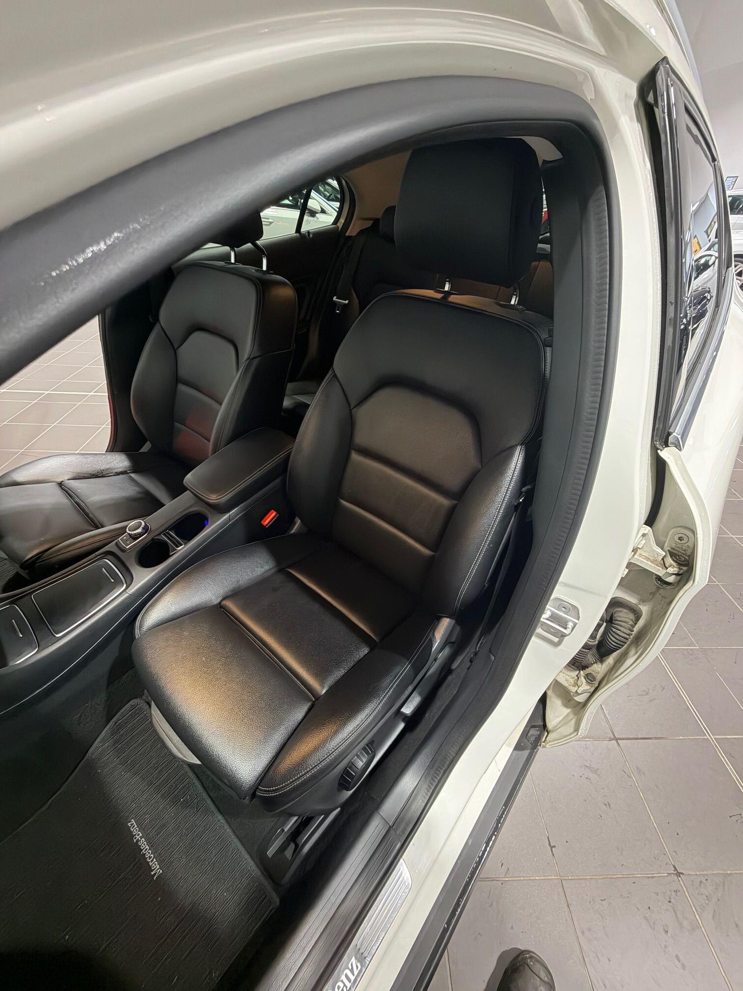 Used Mercedes-Benz GLA 2017 for sale - 78047949: Photo 32