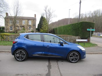 Used Renault Clio 2018 for sale - 79847109: Photo