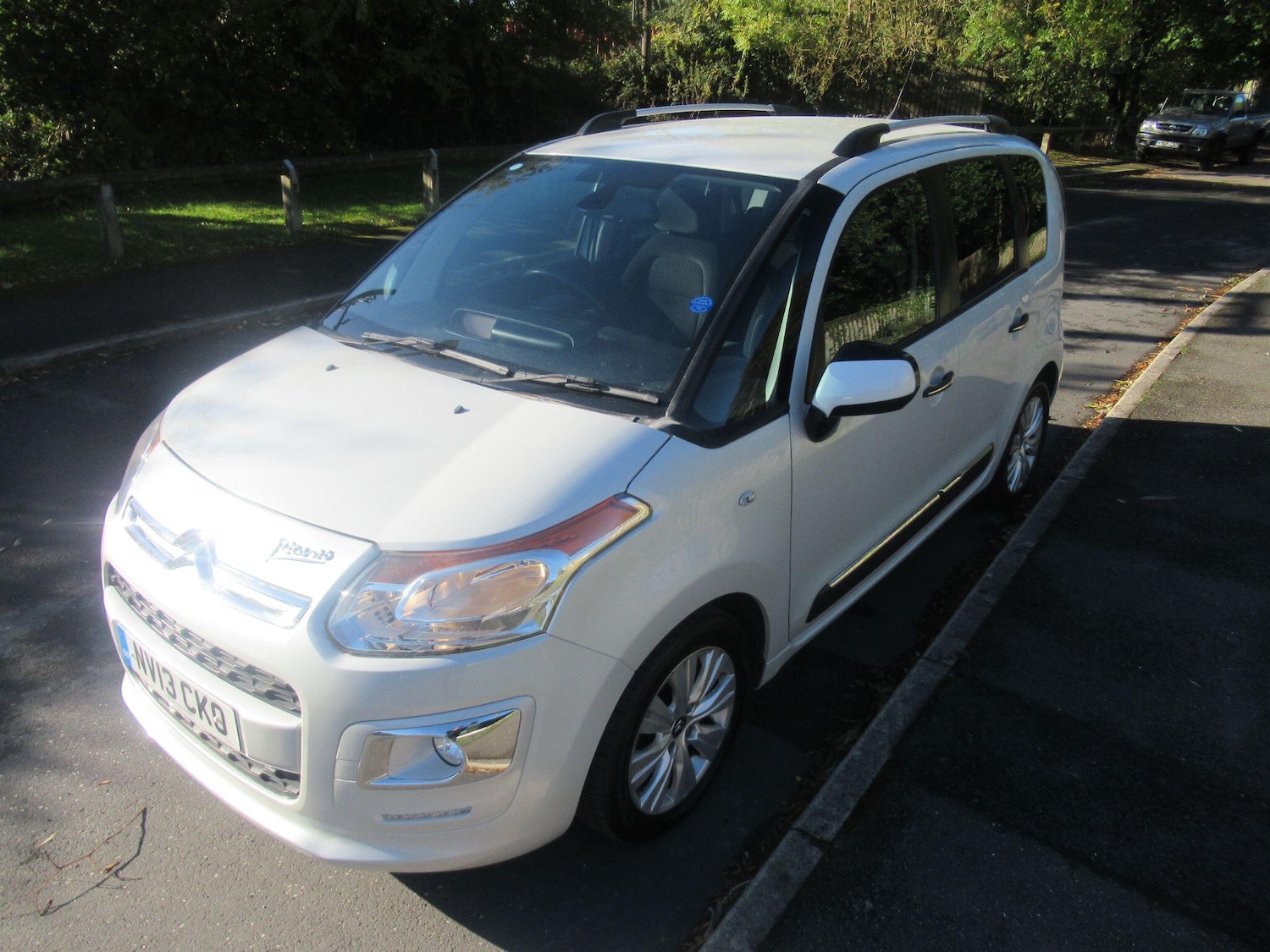 Used Citroen C3 Picasso 2013 for sale - 76990019: Photo 12