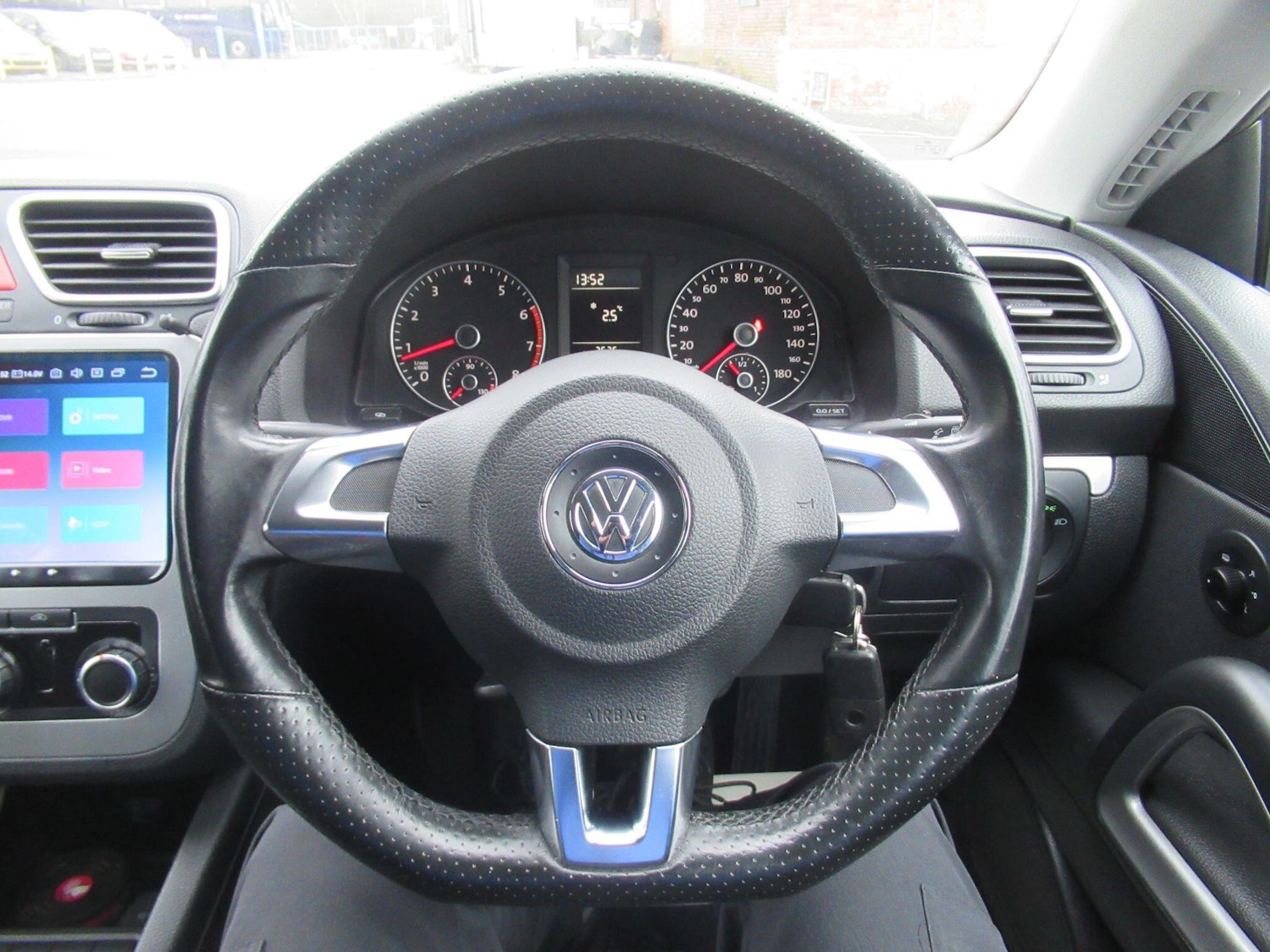 Used Volkswagen Scirocco for sale - 77214800: Photo 22