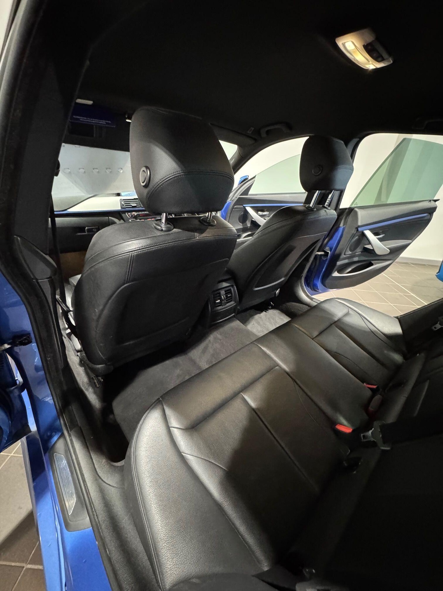 Used BMW 3 Series 2015 for sale - 77130688: Photo 11