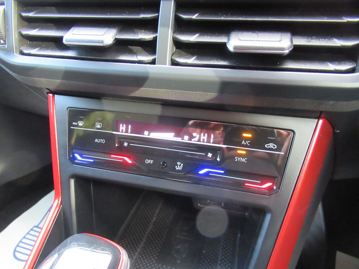 Used Volkswagen Polo 2022 for sale - 76645156: Photo 36