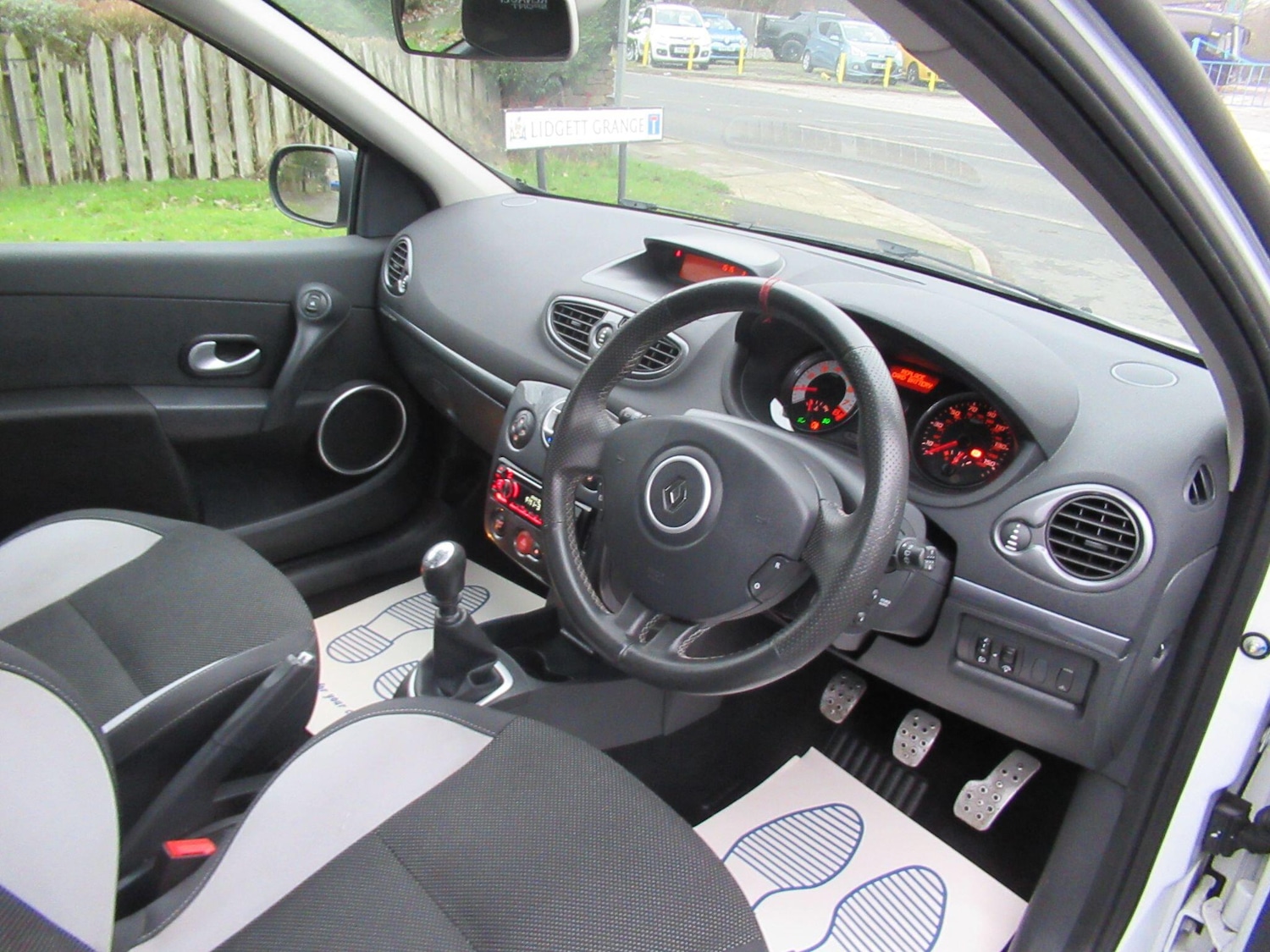 Used Renault Clio 2013 for sale - 77479460: Photo 20