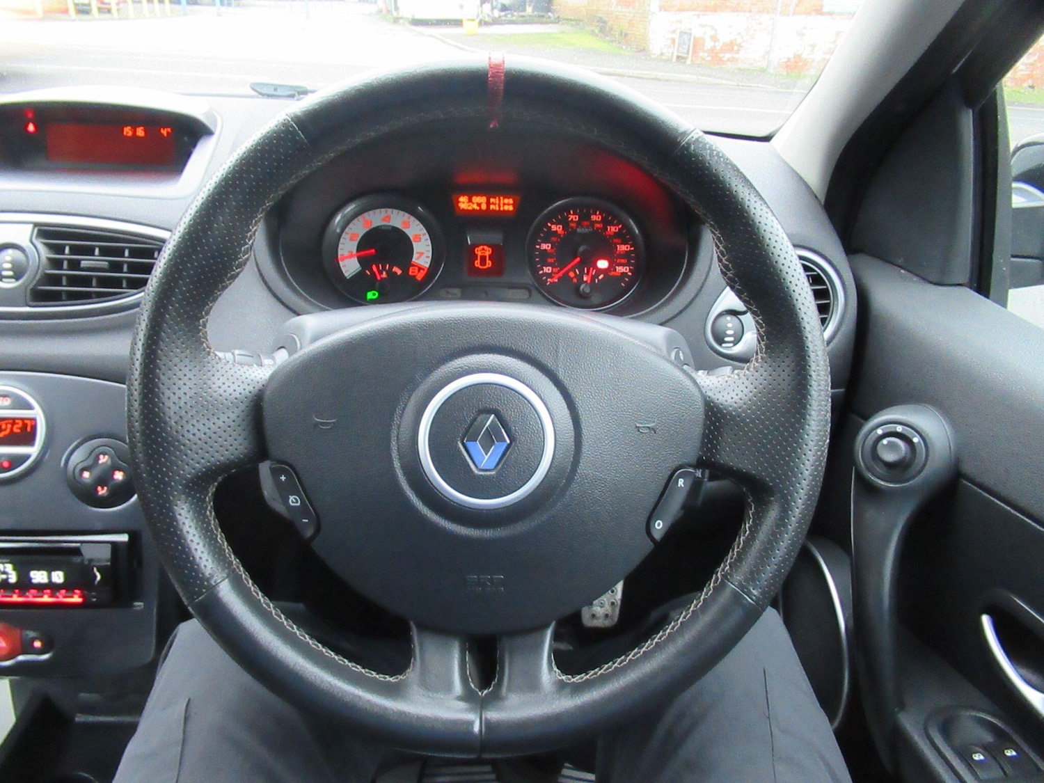 Used Renault Clio 2013 for sale - 77479460: Photo 23