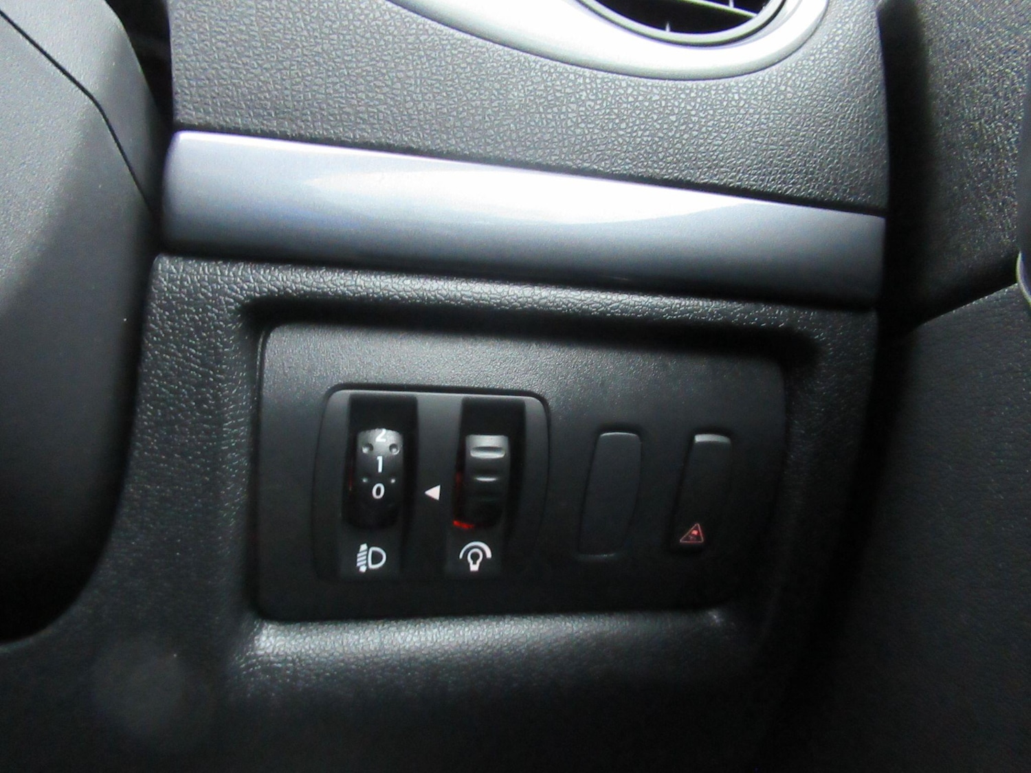 Used Renault Clio 2013 for sale - 77479460: Photo 29