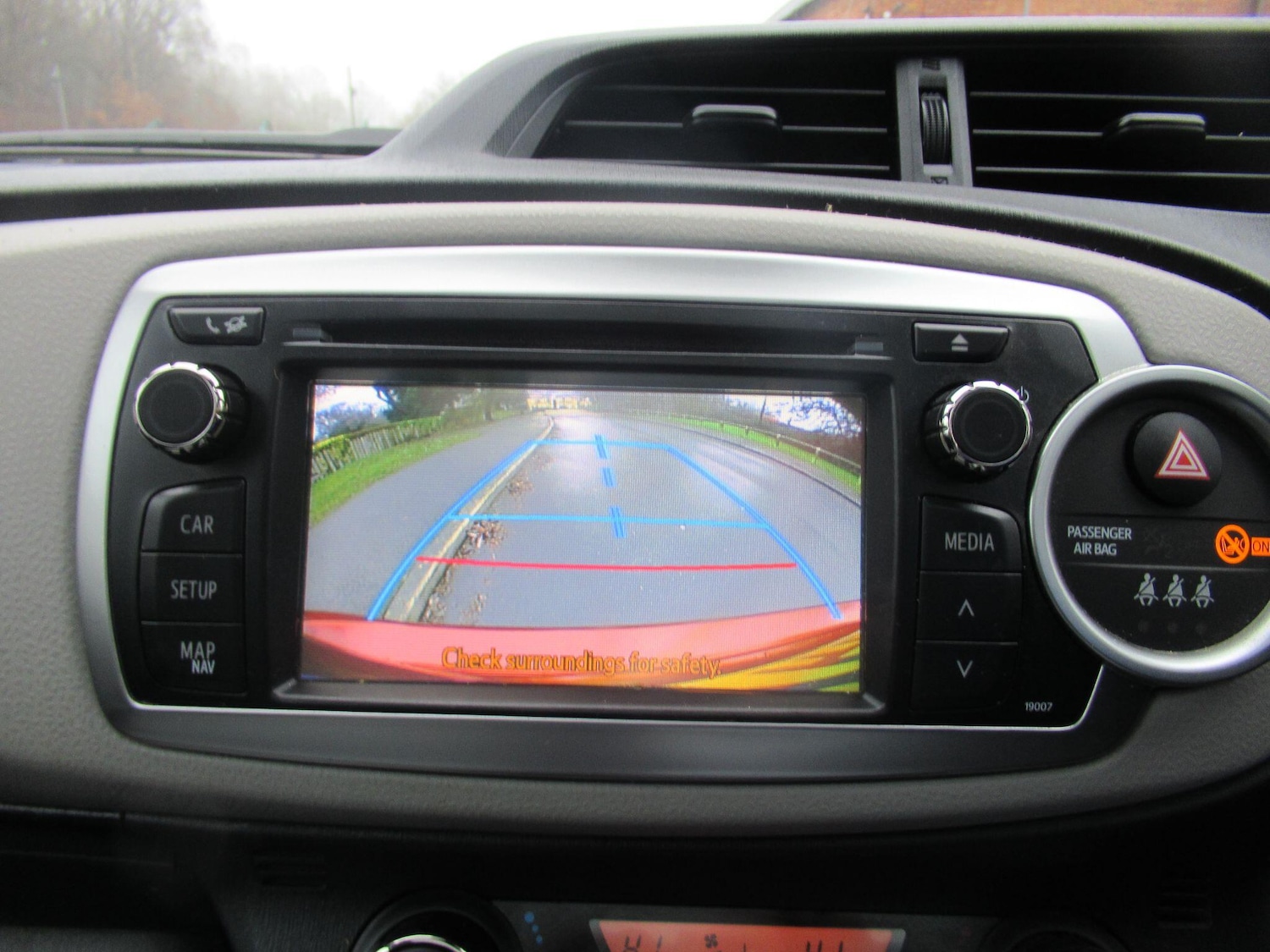 Used Toyota Yaris 2011 for sale - 77440325: Photo 35