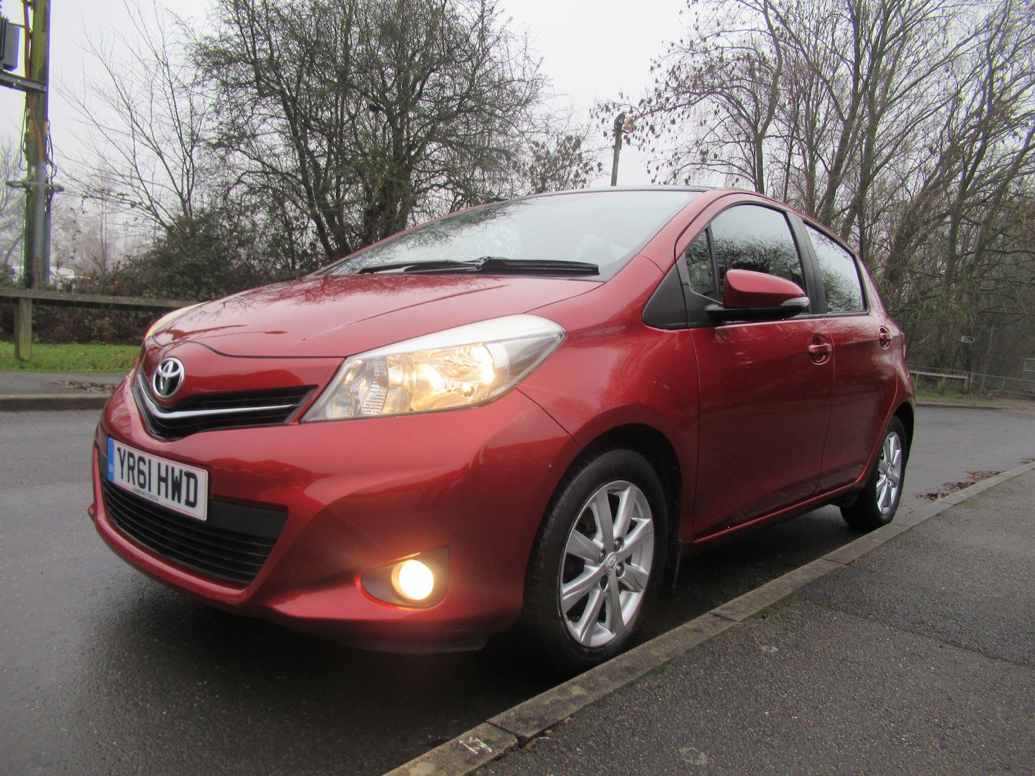 Used Toyota Yaris 2011 for sale - 77440325: Photo 8