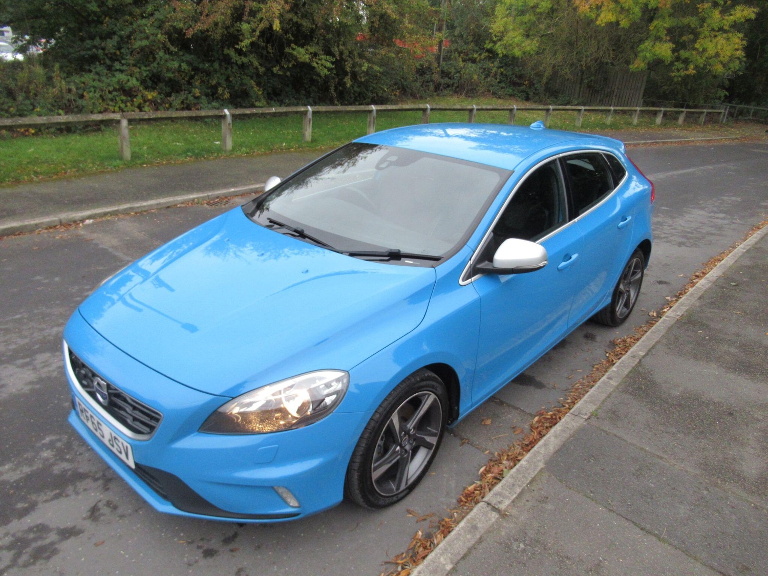 Used Volvo V40 2015 for sale - 76995628: Photo 11