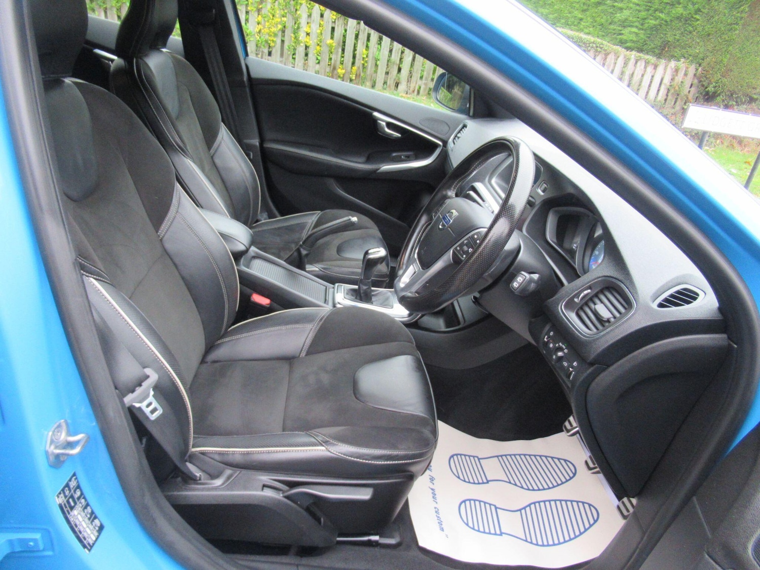 Used Volvo V40 2015 for sale - 76995628: Photo 19