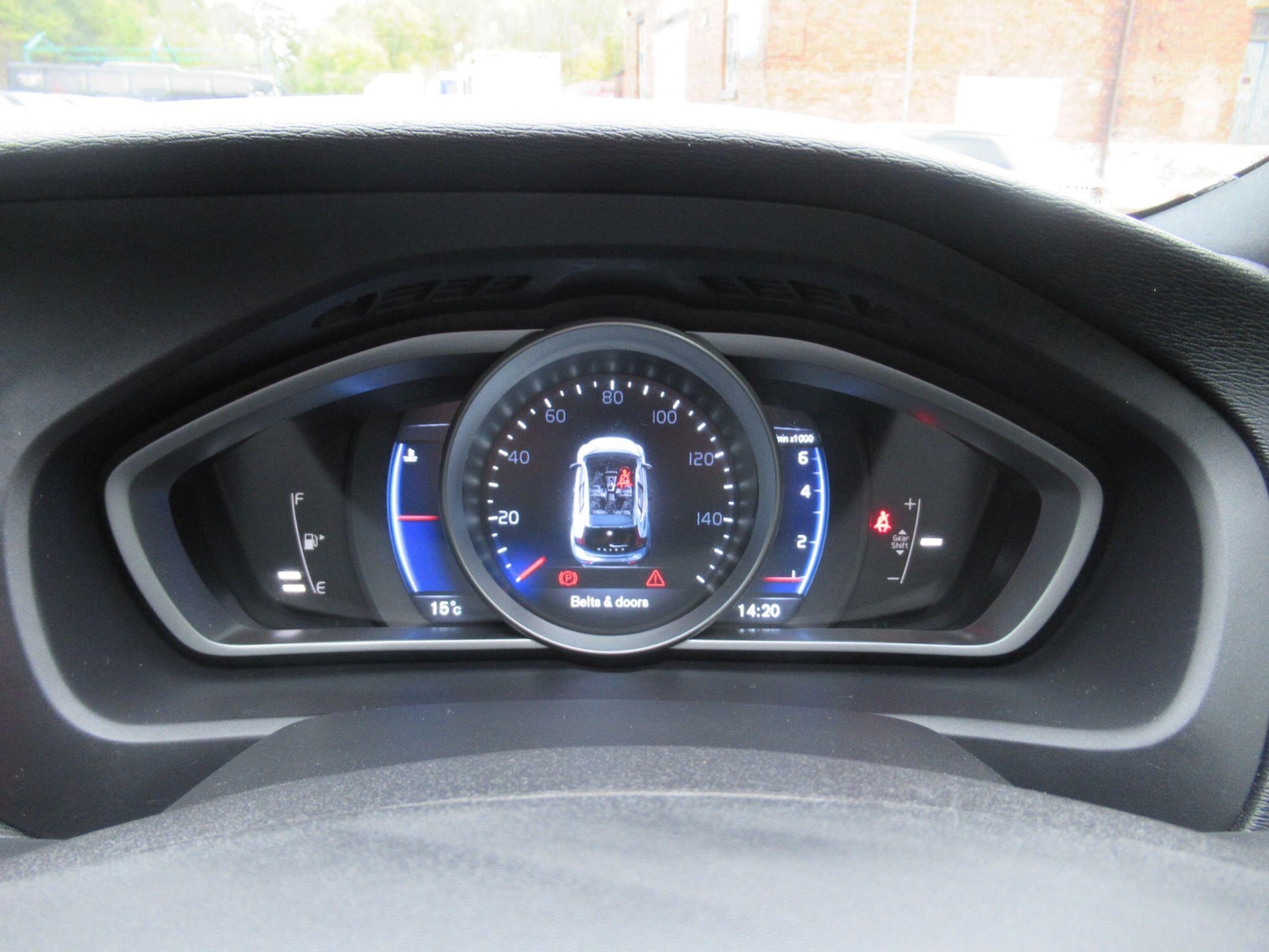 Used Volvo V40 2015 for sale - 76995628: Photo 25