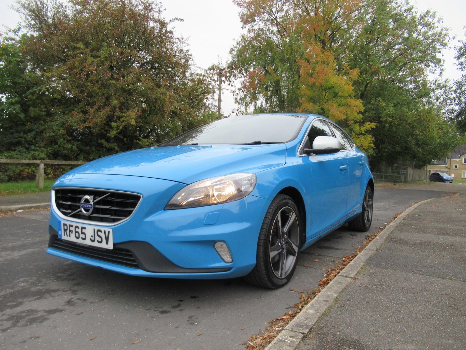 Used Volvo V40 2015 for sale - 76995628: Photo 8