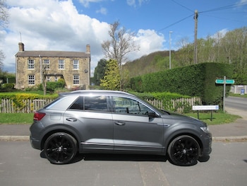 Used Volkswagen T-Roc 2019 for sale - 78375911: Photo