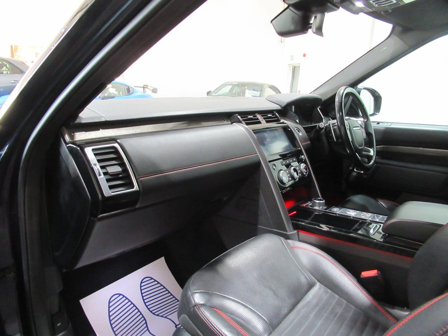 Used Land Rover Discovery 2018 for sale - 76646244: Photo 14