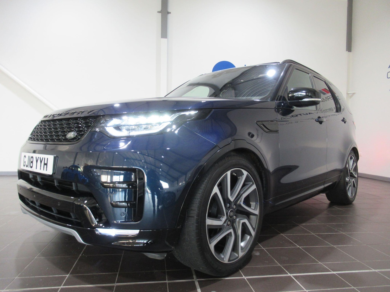 Used Land Rover Discovery 2018 for sale - 76646244: Photo 3