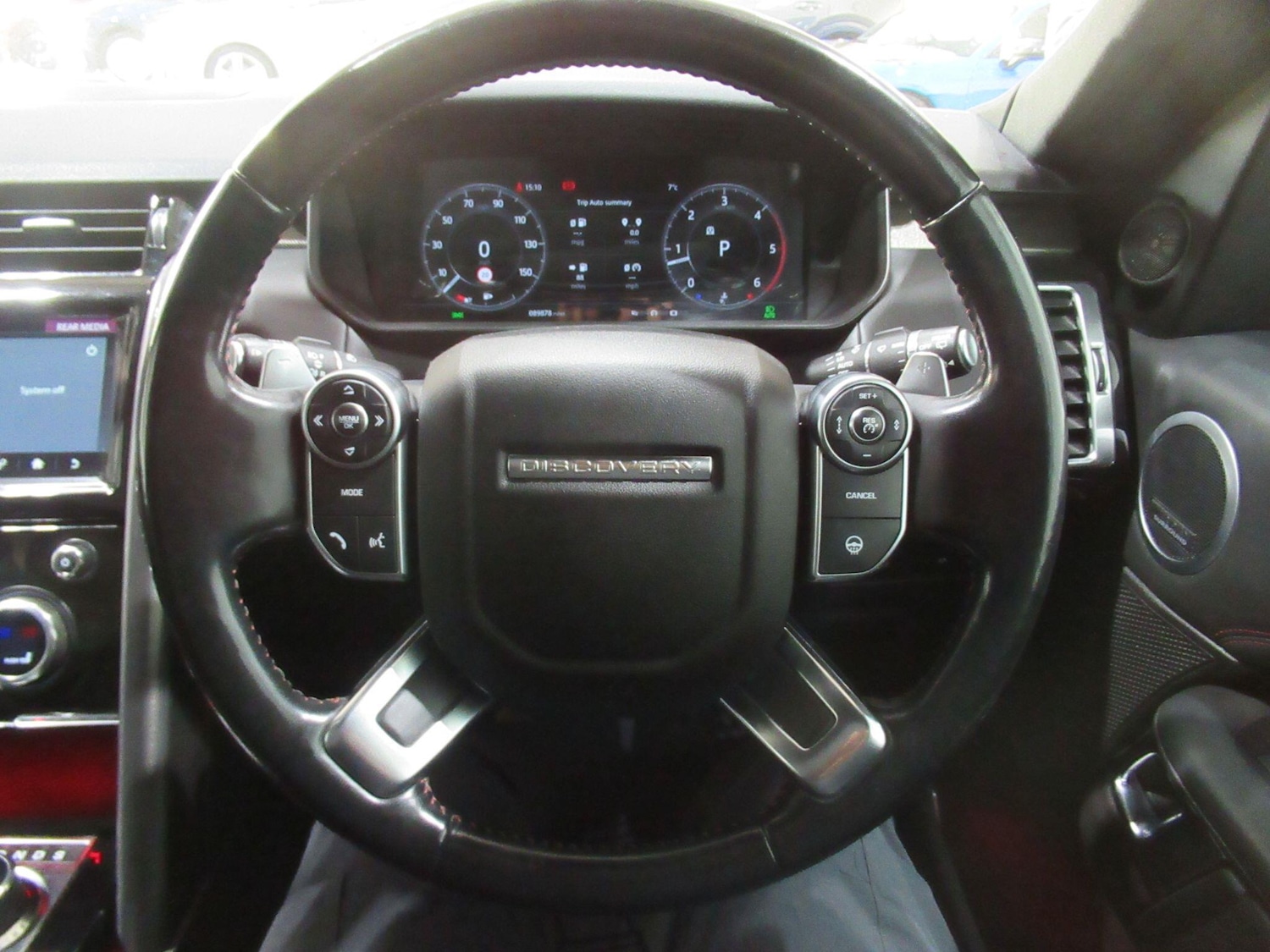 Used Land Rover Discovery 2018 for sale - 76646244: Photo 38