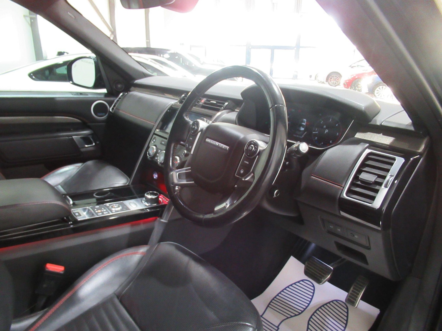 Used Land Rover Discovery 2018 for sale - 76646244: Photo 50