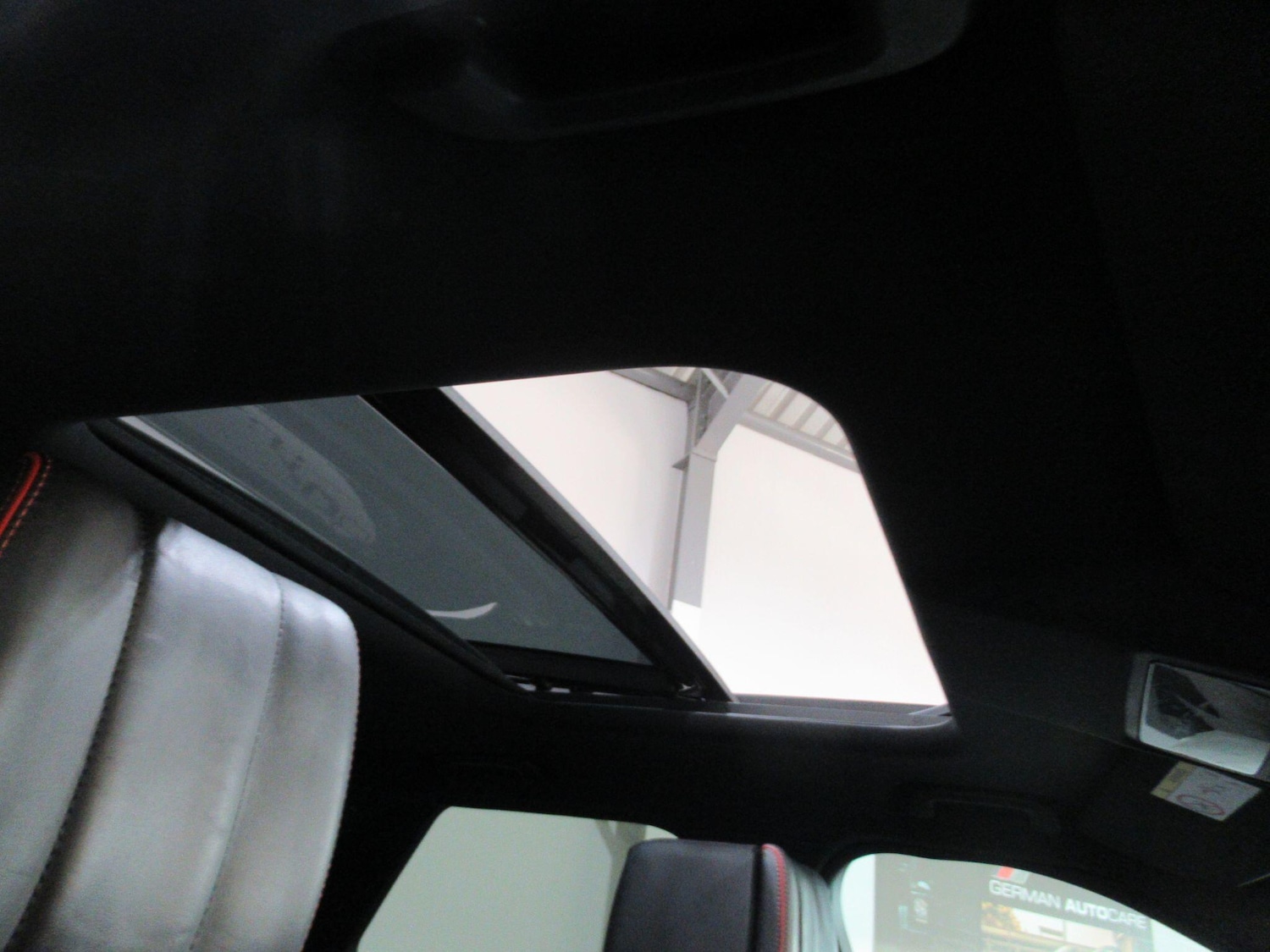 Used Land Rover Discovery 2018 for sale - 76646244: Photo 51