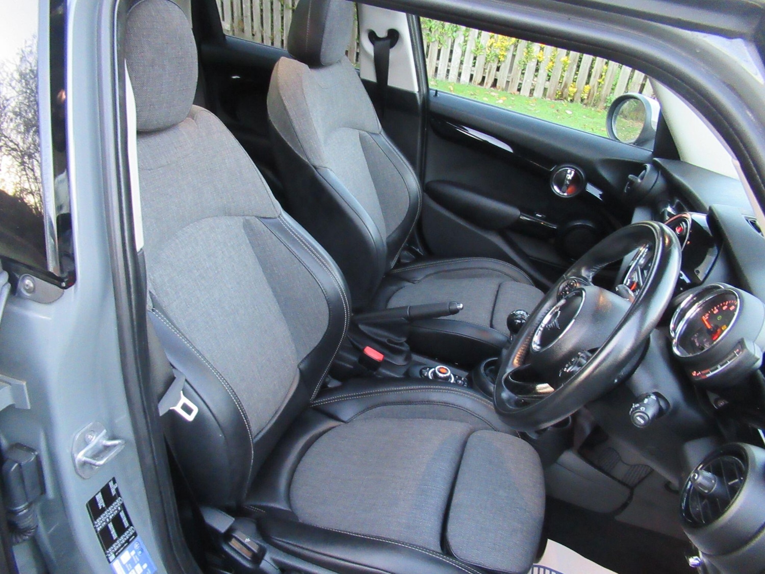 Used MINI Hatch 2018 for sale - 76632706: Photo 17