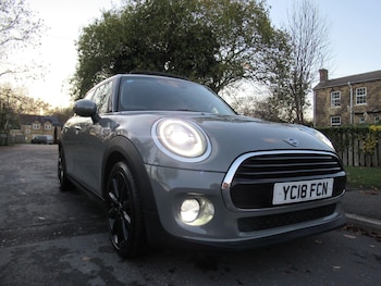 Used MINI Hatch 2018 for sale - 76632706: Photo