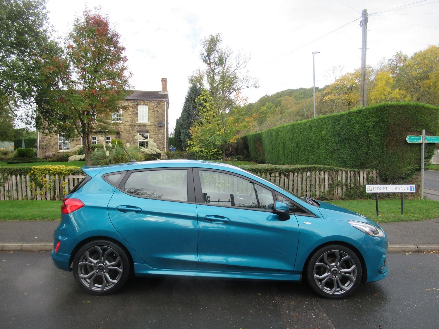 Used Ford Fiesta 2018 for sale - 76336740: Photo 3
