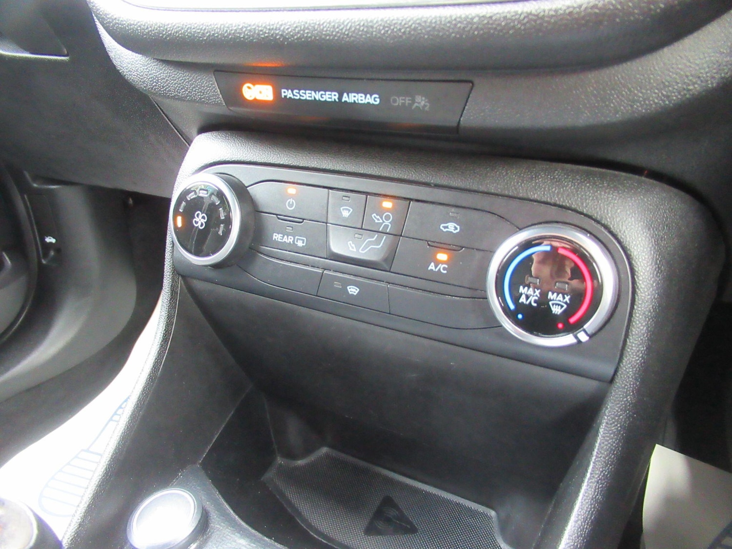 Used Ford Fiesta 2018 for sale - 76336740: Photo 30