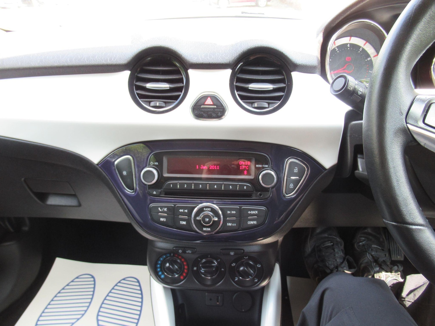 Vehicle 29