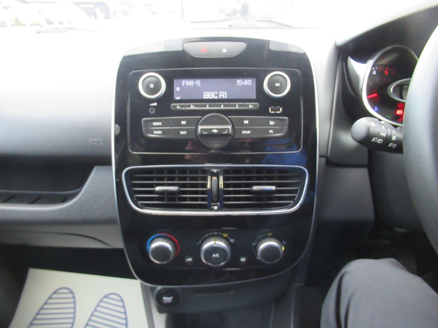 Used Renault Clio for sale - 77958067: Photo 26