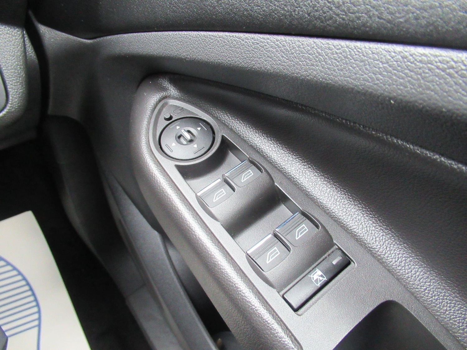 Used Ford Kuga 2014 for sale - 76613236: Photo 30