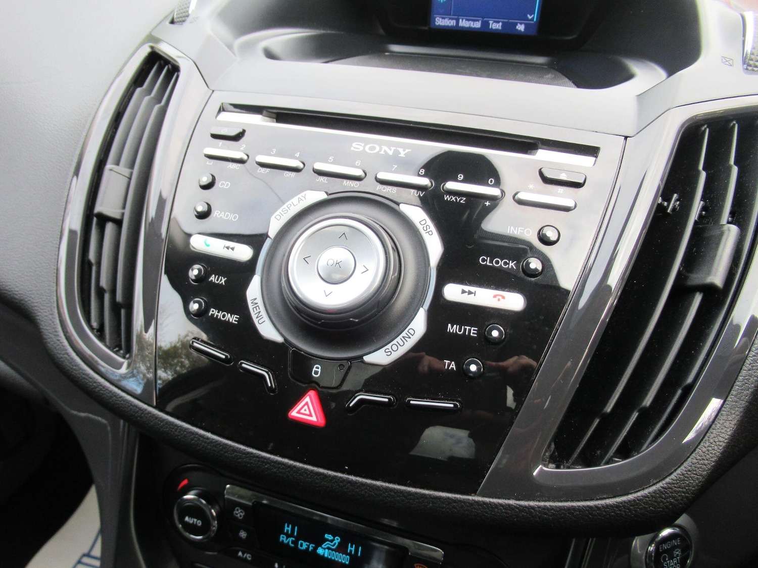 Used Ford Kuga 2014 for sale - 76613236: Photo 33